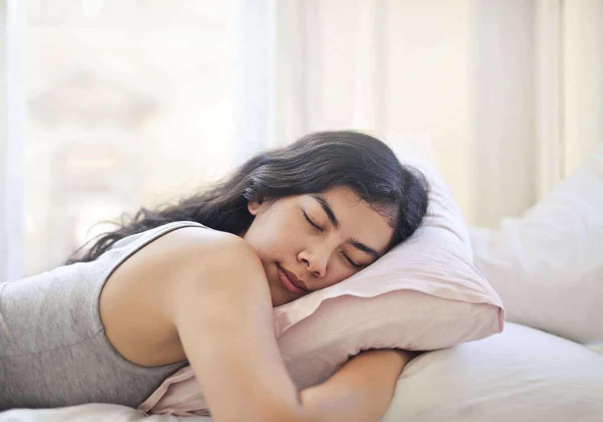 Améliorer la santé grâce à un sommeil de qualité : conseils et astuces