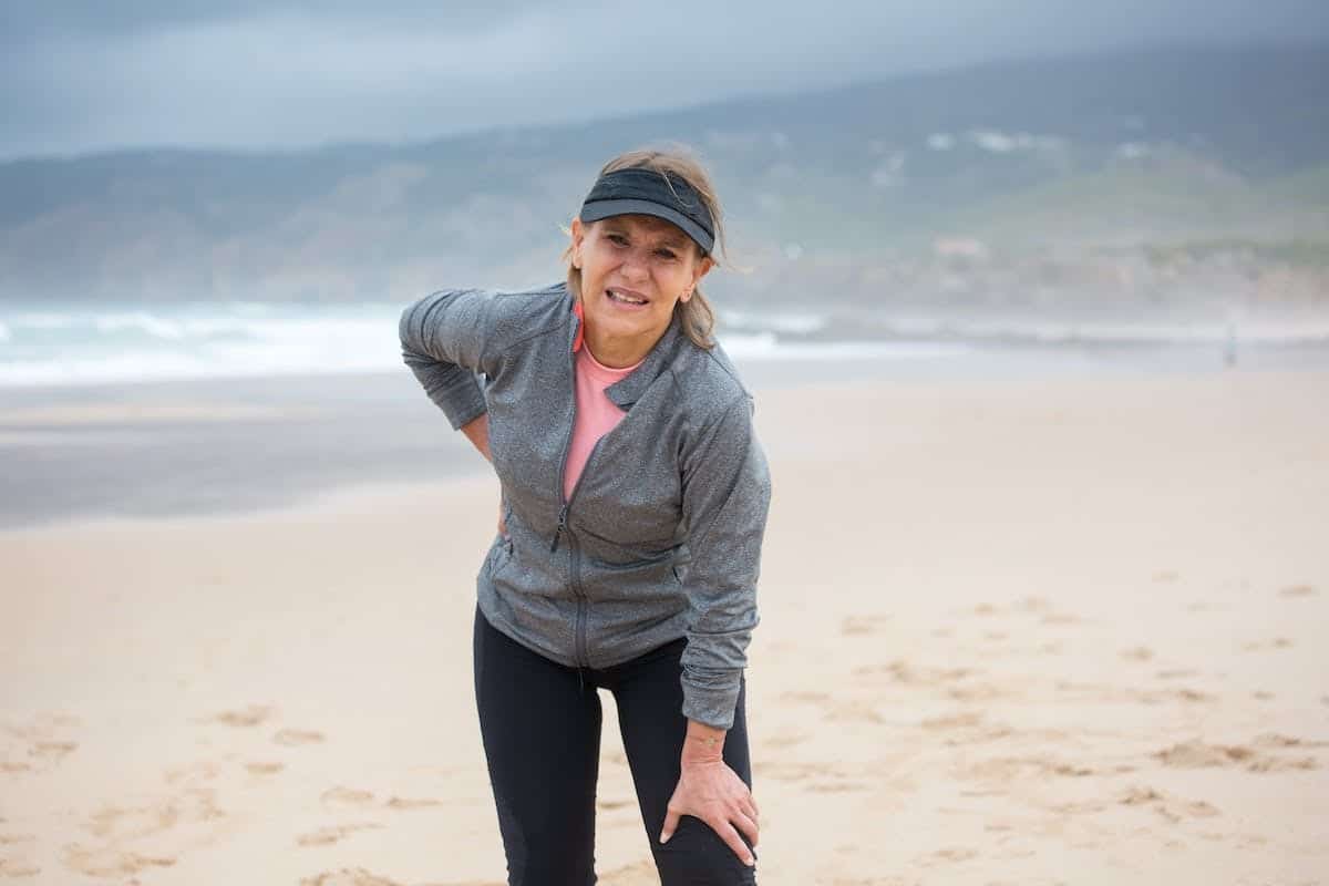 Douleurs articulaires chez les seniors : comprendre l’arthrose et l’arthrite