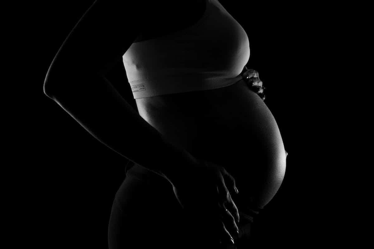 Les signes précoces de grossesse : reconnaître les symptômes dès les premiers instants