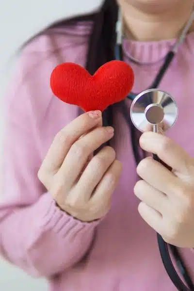 Prévenir et traiter les maladies cardiovasculaires : les meilleures stratégies à adopter