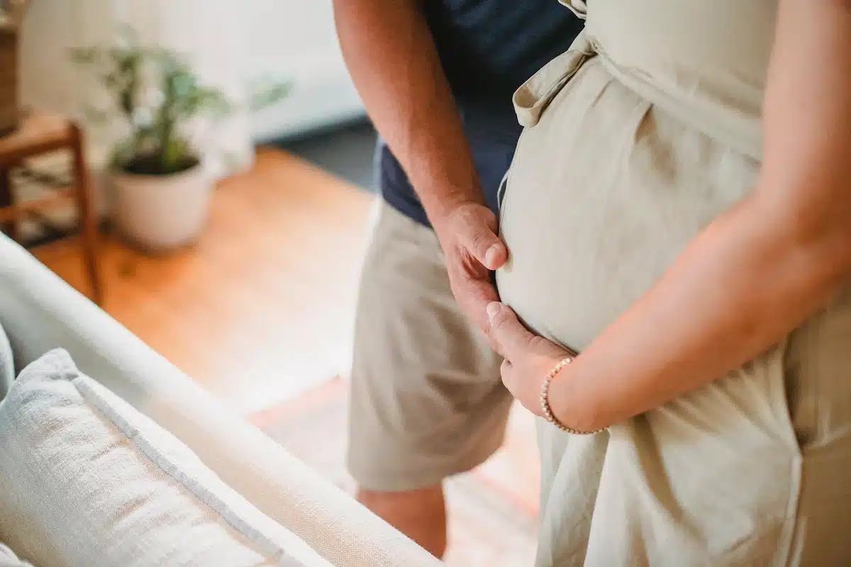 Les modes d’accouchement : découvrez leurs avantages et inconvénients pour une naissance en toute sérénité